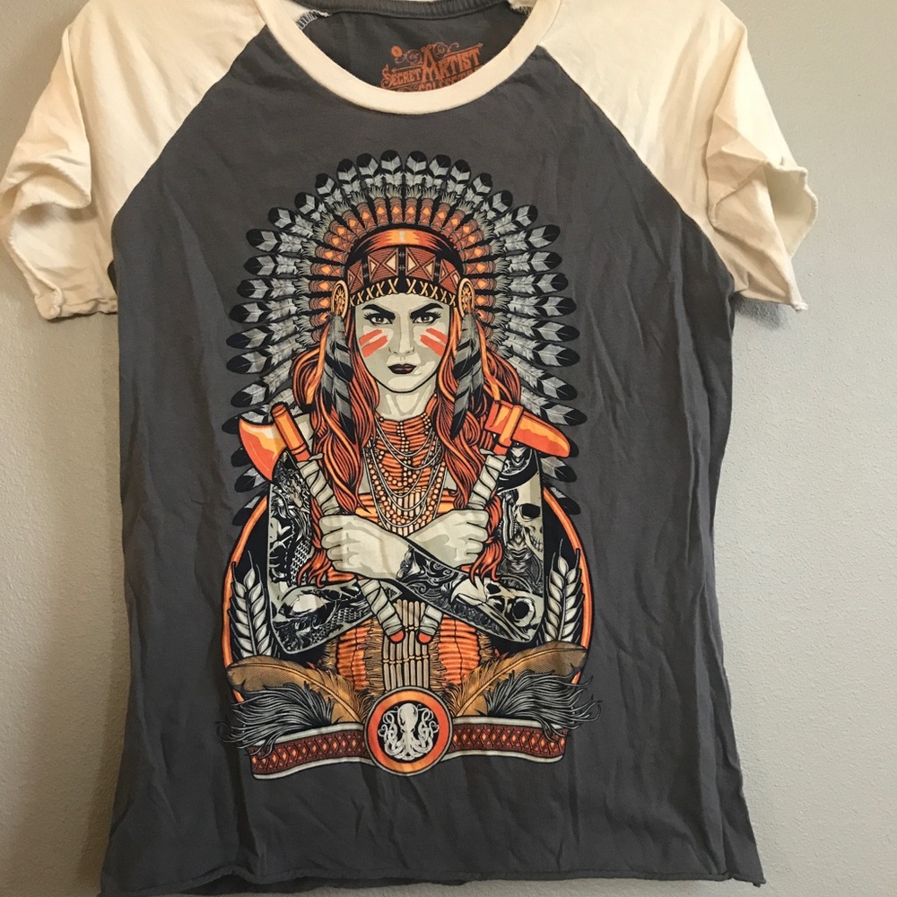 Secret artist tee